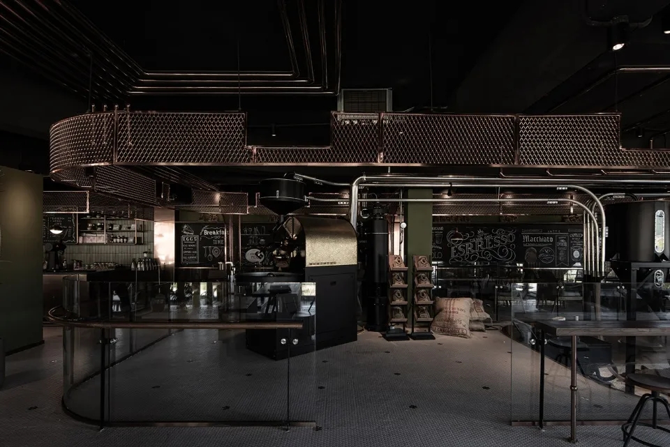 岑溪硬核的金属质感，让这个杭州餐饮空间设计绝了